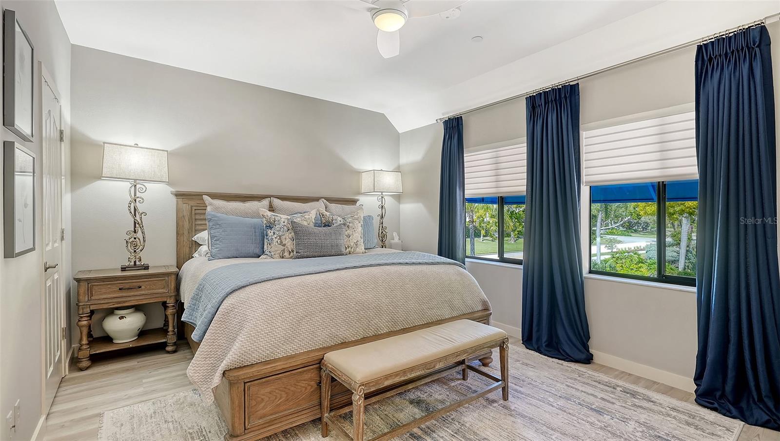 Image 30 of 44 For 2000 Harbourside Drive 1501