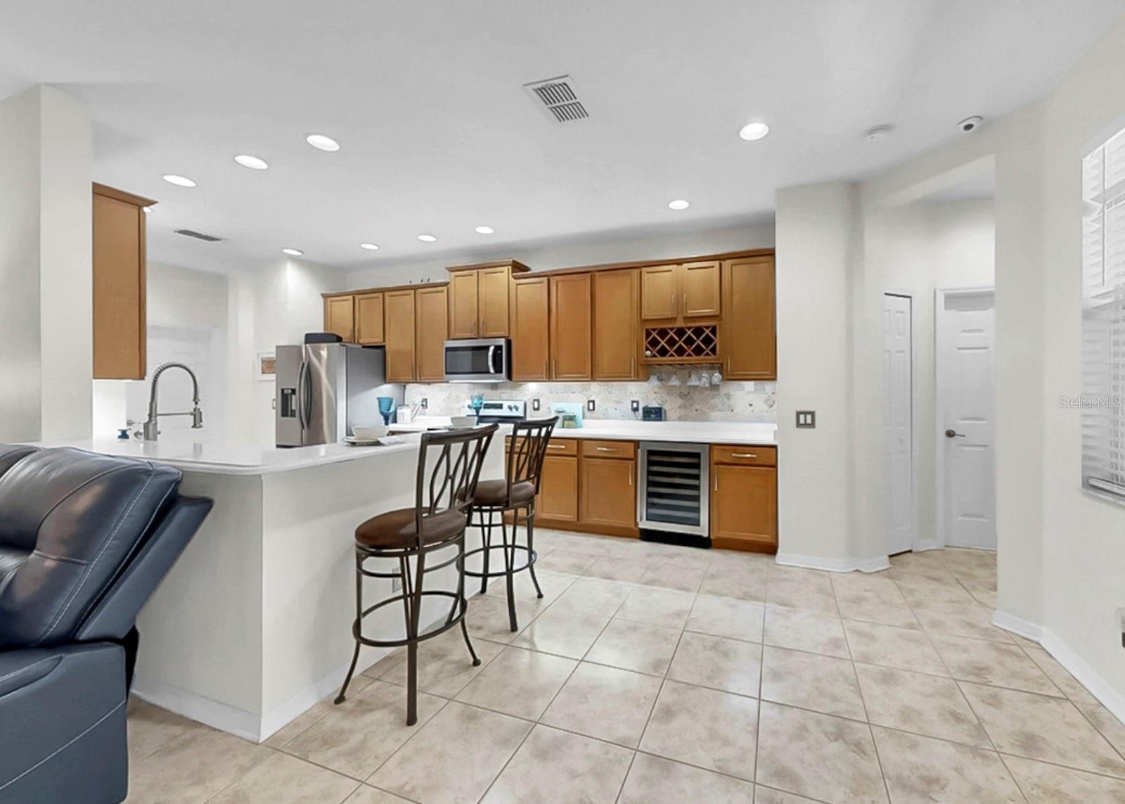 Image 41 of 87 For 6914 44th Court E