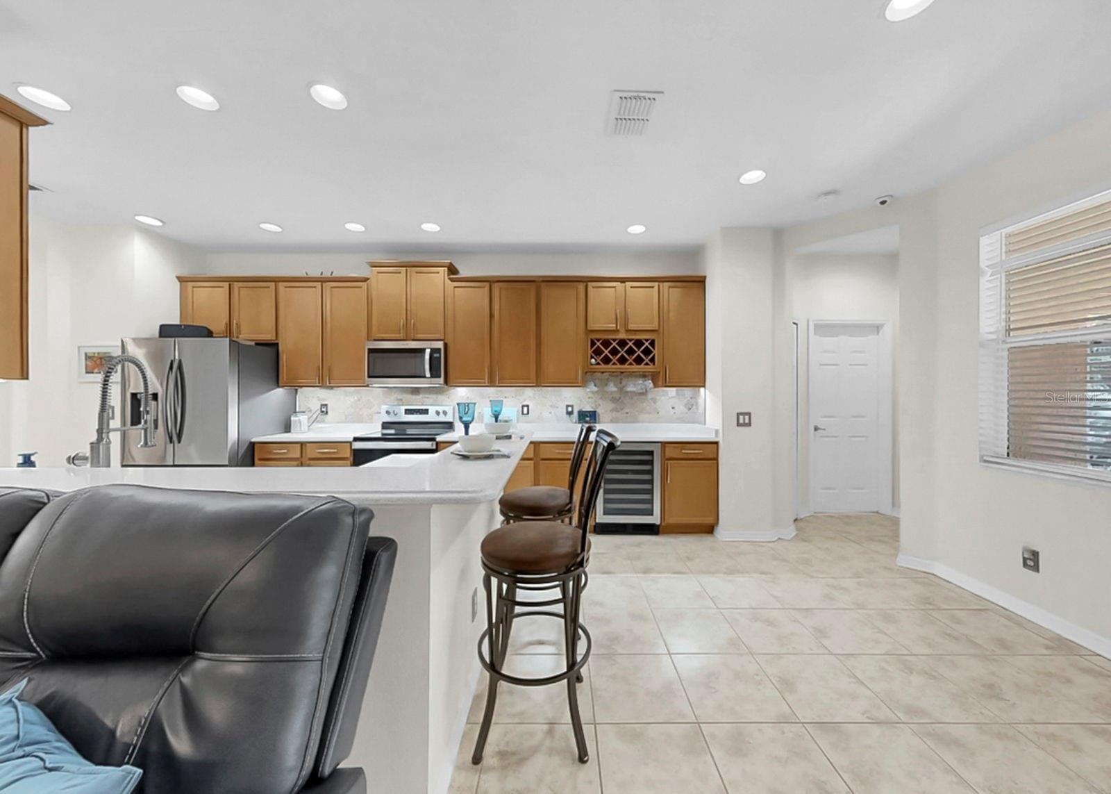 Image 42 of 87 For 6914 44th Court E