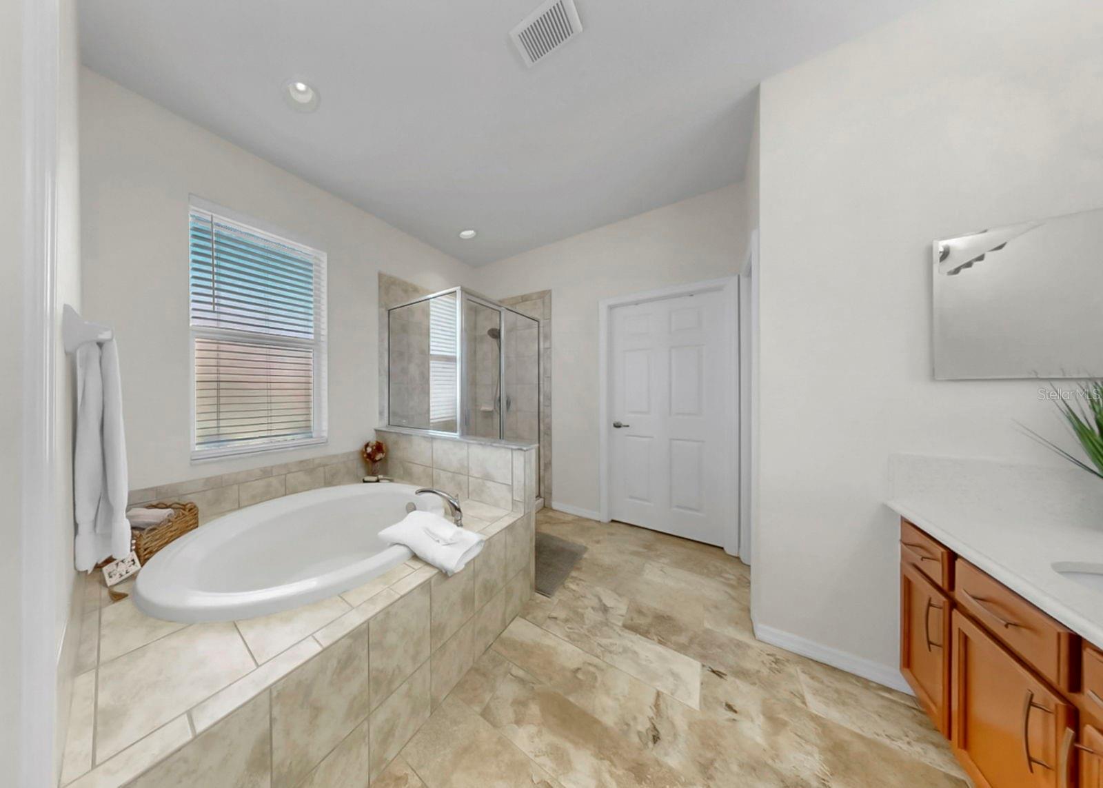 Image 61 of 87 For 6914 44th Court E