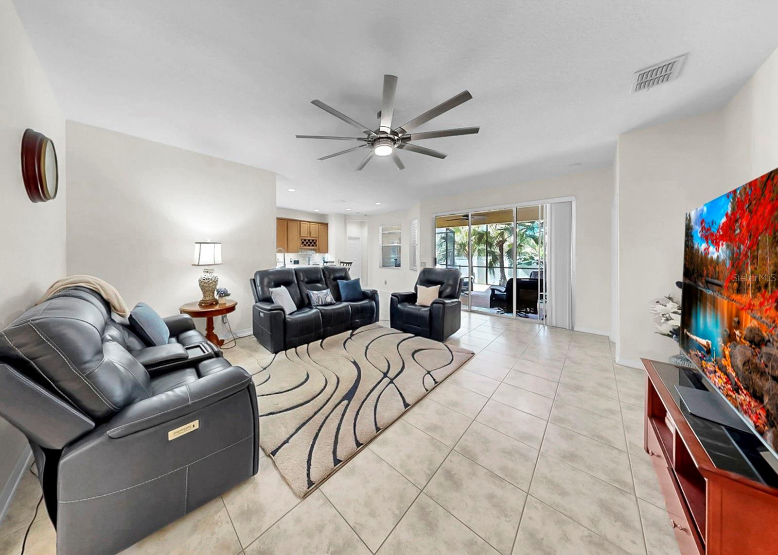 Image 7 of 87 For 6914 44th Court E