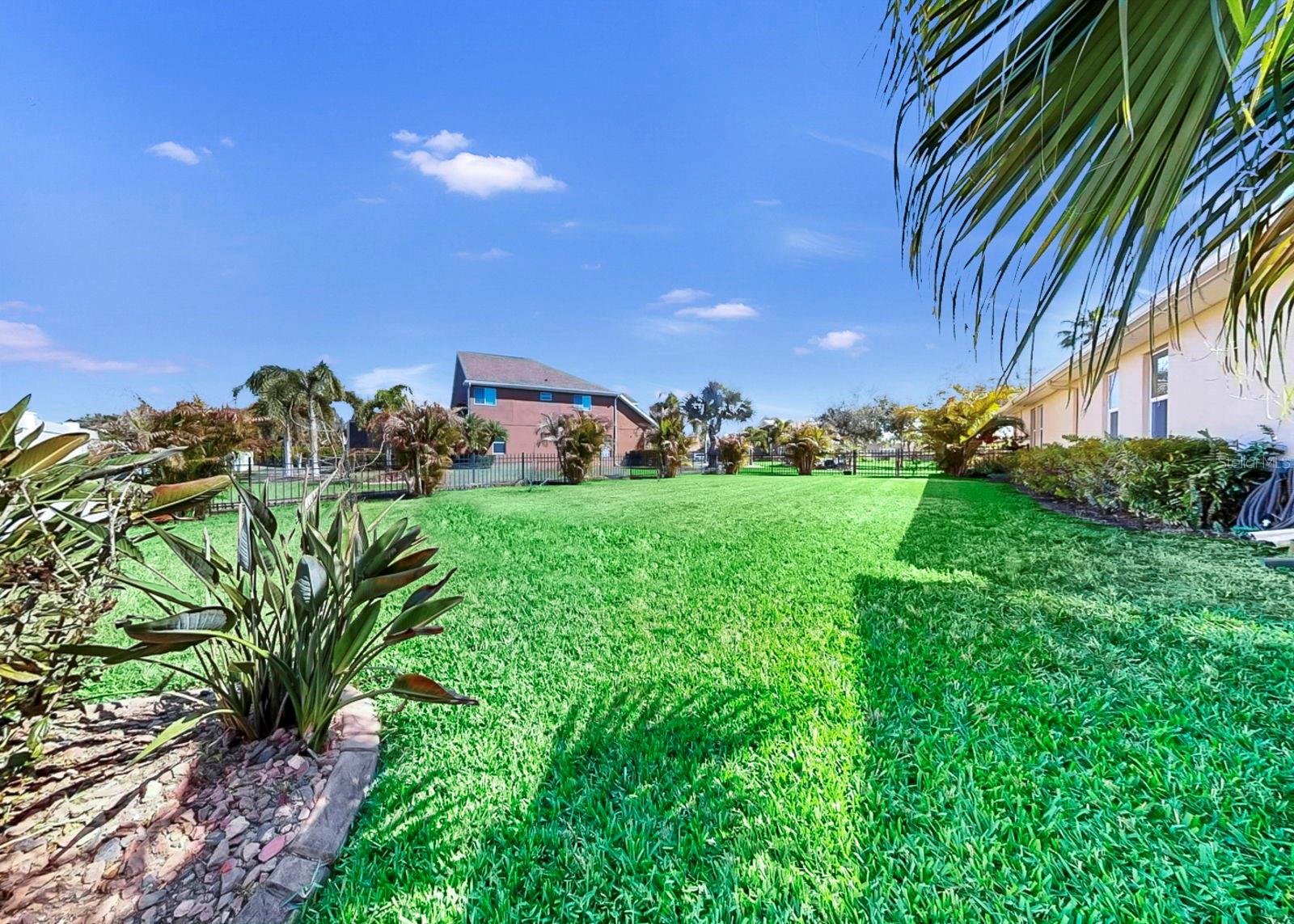 Image 71 of 87 For 6914 44th Court E