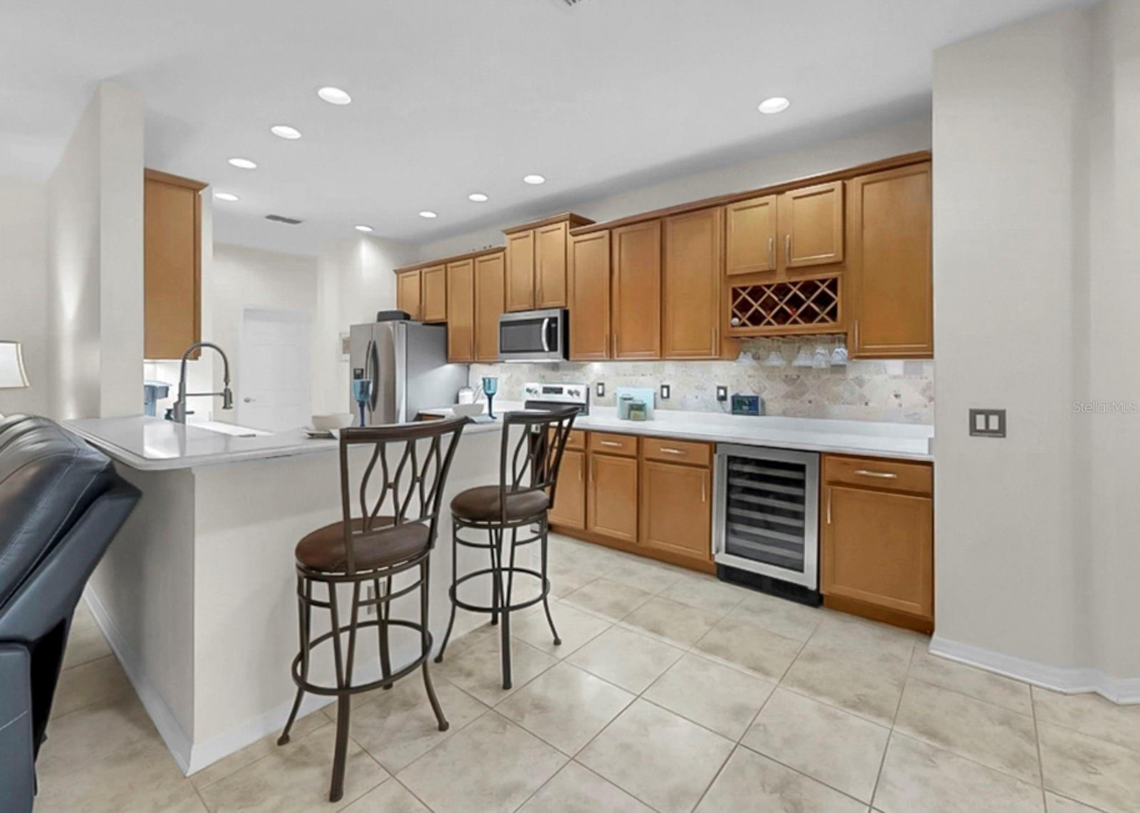 Image 8 of 87 For 6914 44th Court E