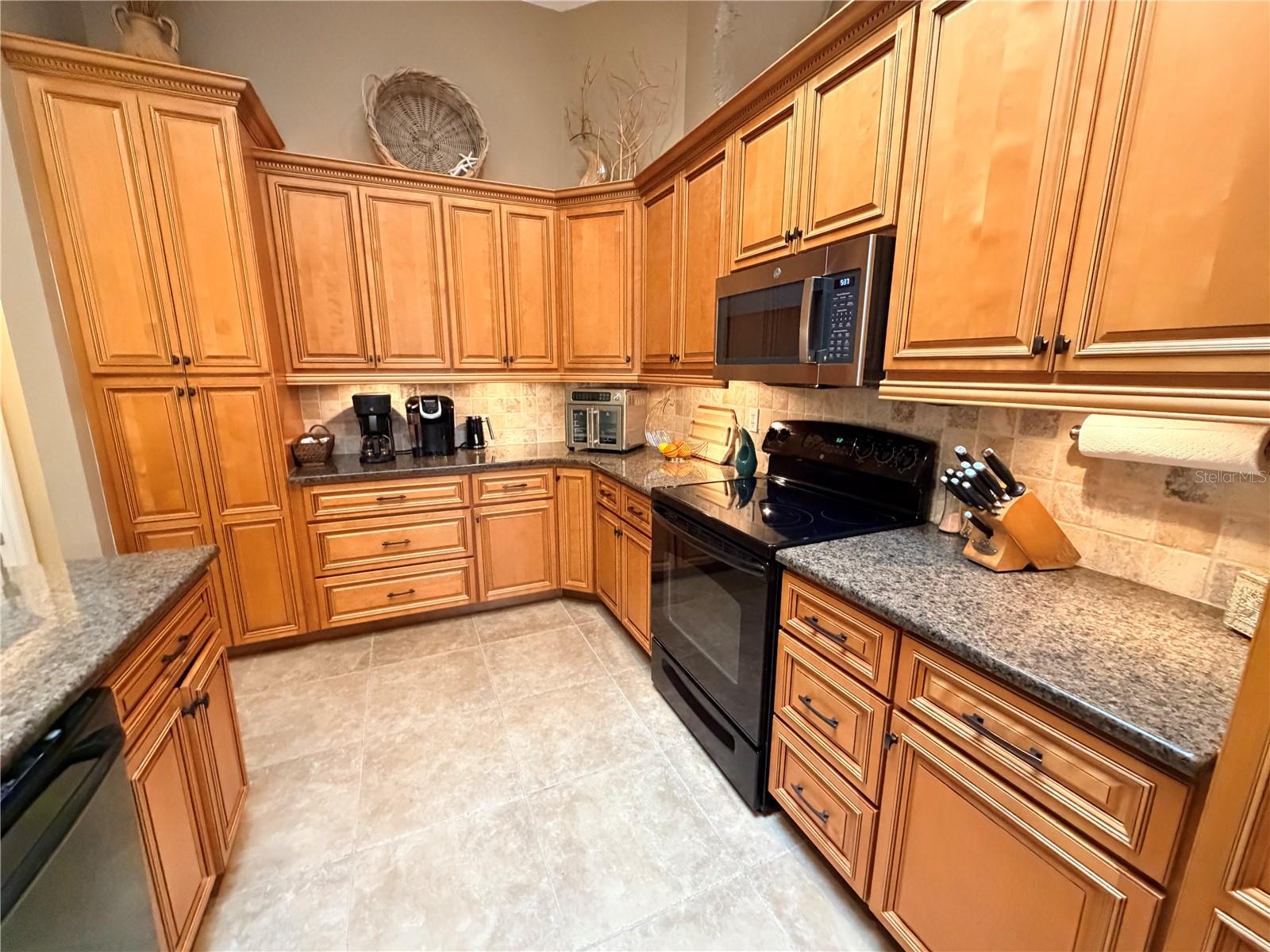 Image 33 of 51 For 8317 9th Avenue Terrace Nw