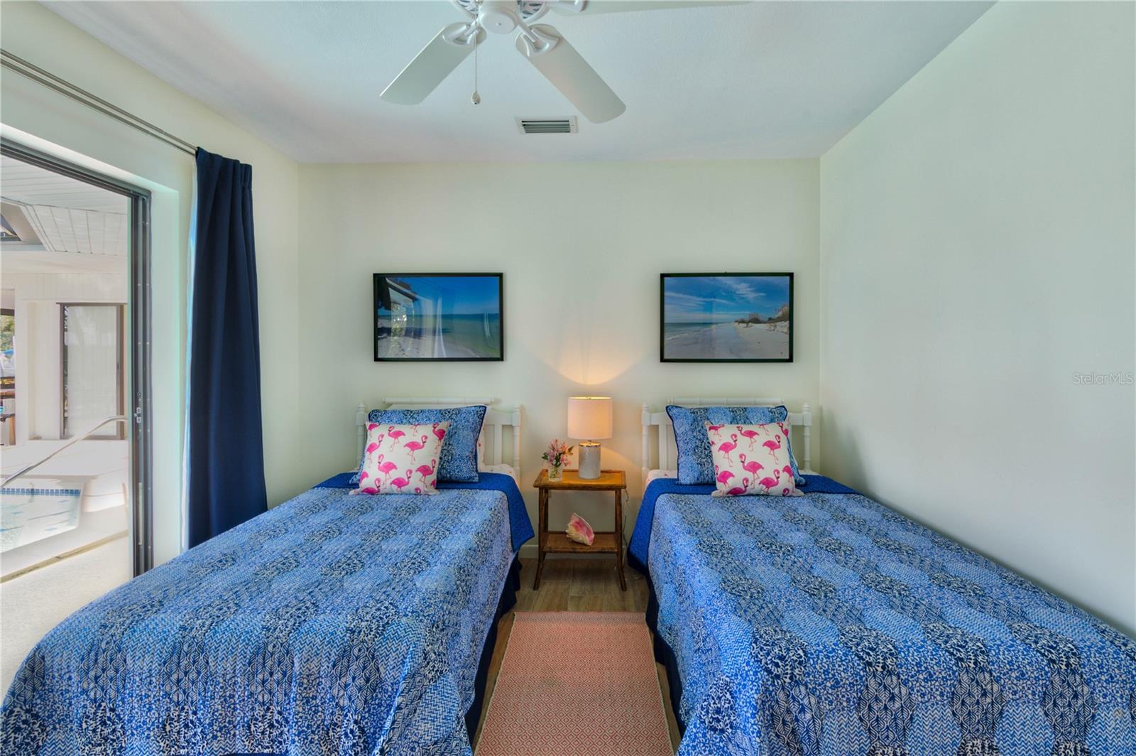 Image 30 of 61 For 608 Gladstone Lane