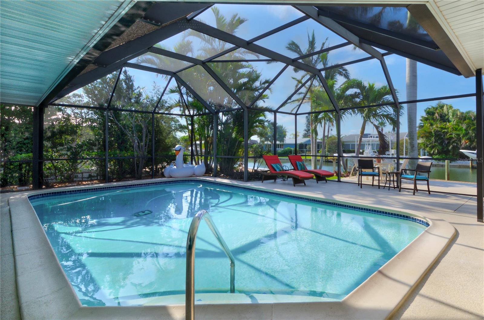 Image 35 of 61 For 608 Gladstone Lane