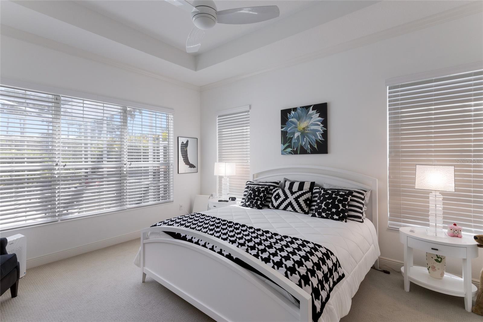 Image 23 of 71 For 6748 Curzon Terrace