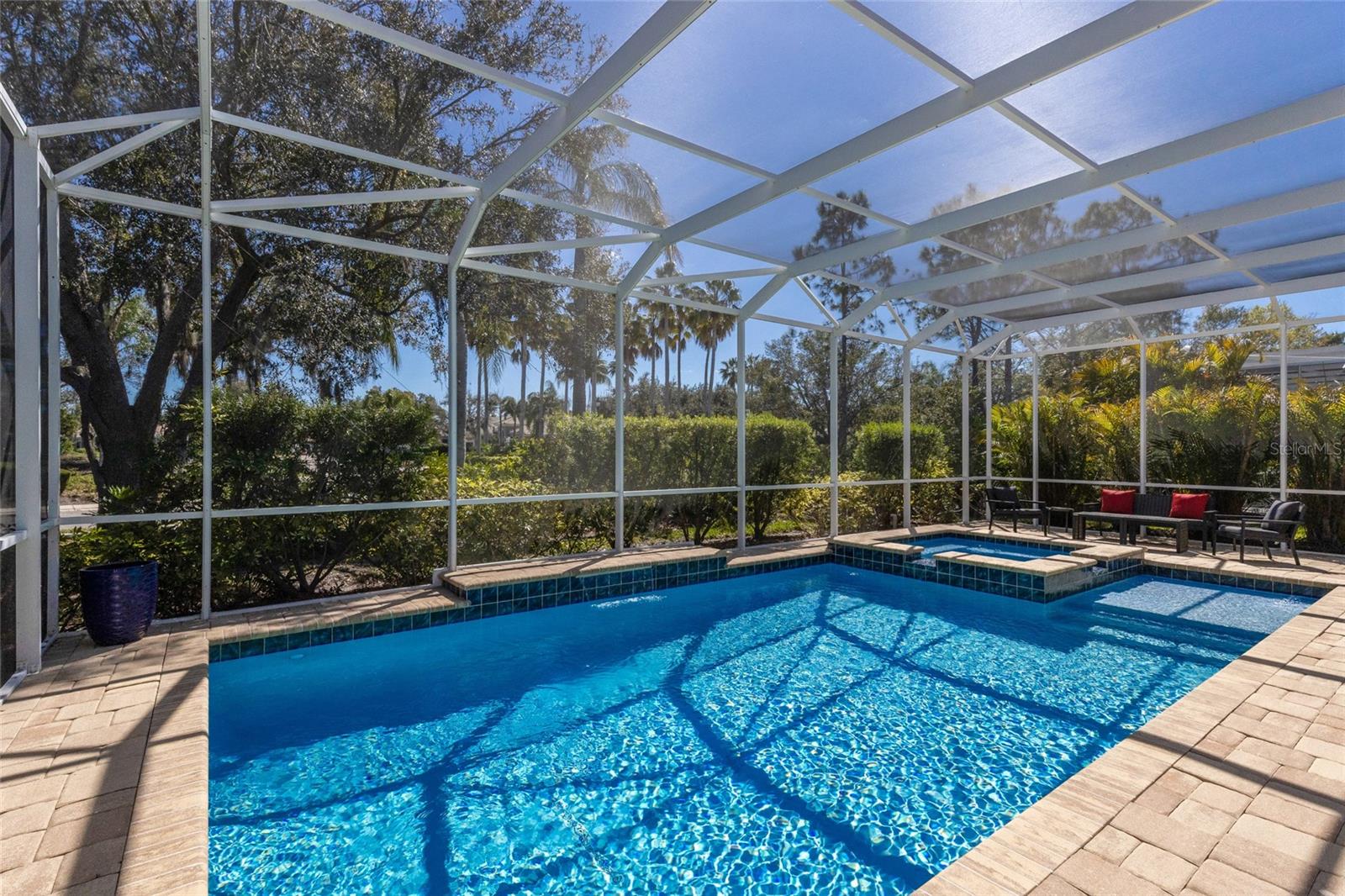 Image 35 of 71 For 6748 Curzon Terrace