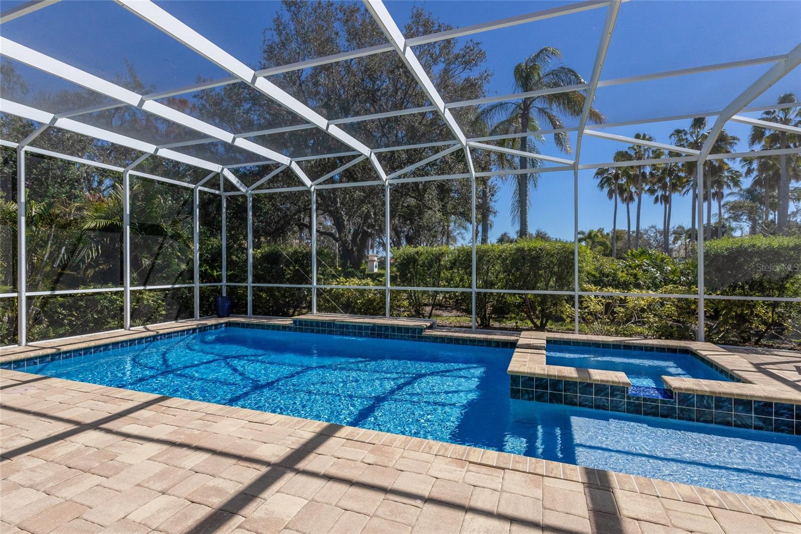 Image 36 of 71 For 6748 Curzon Terrace