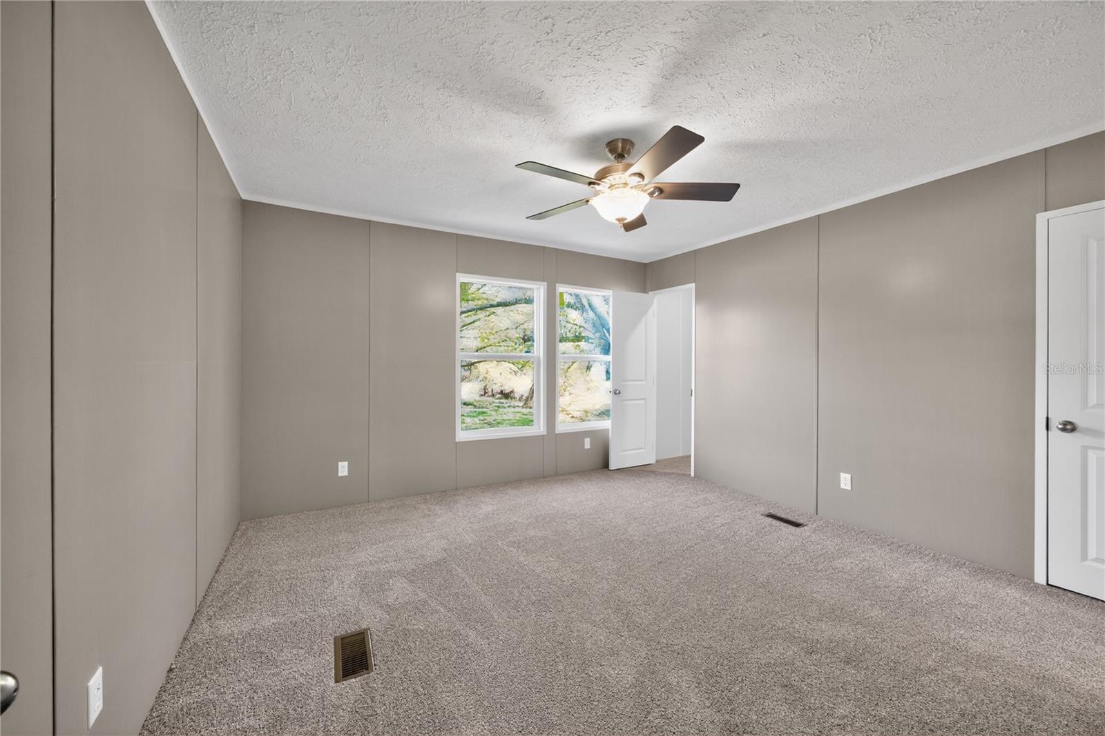 Image 15 of 35 For 3714 165th Court