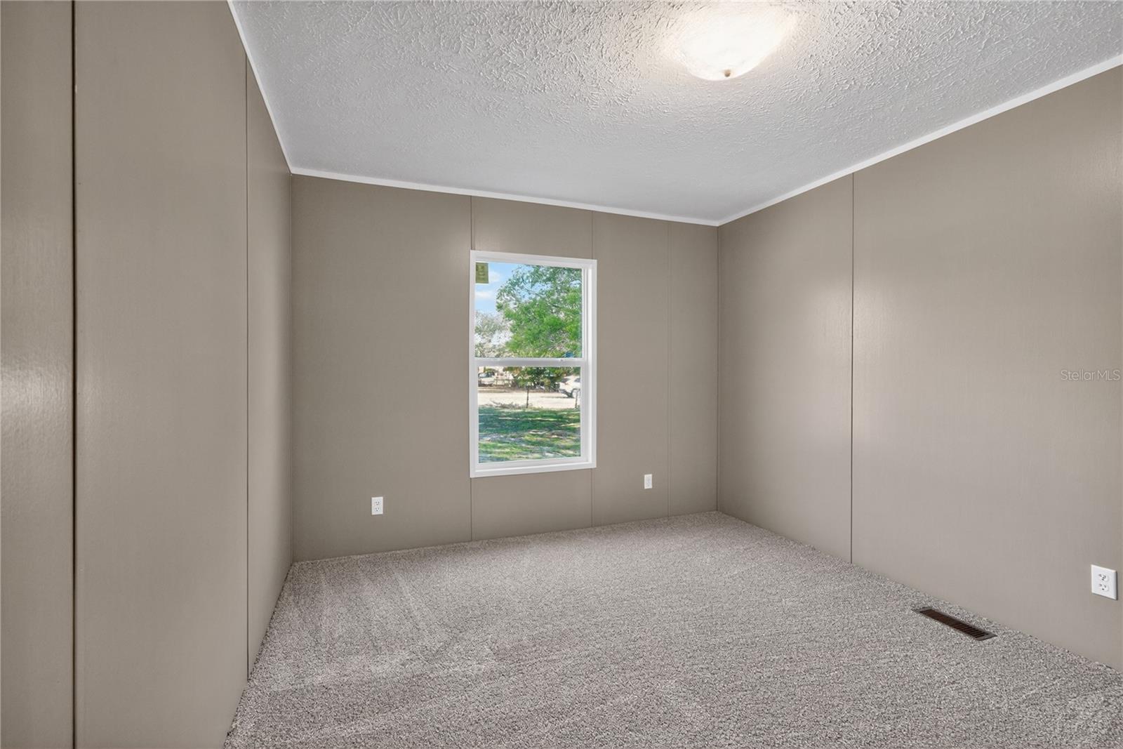 Image 18 of 35 For 3714 165th Court