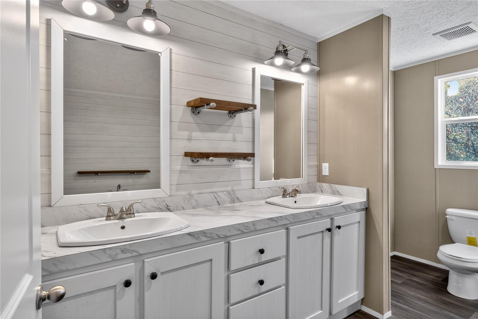 Image 22 of 35 For 3714 165th Court