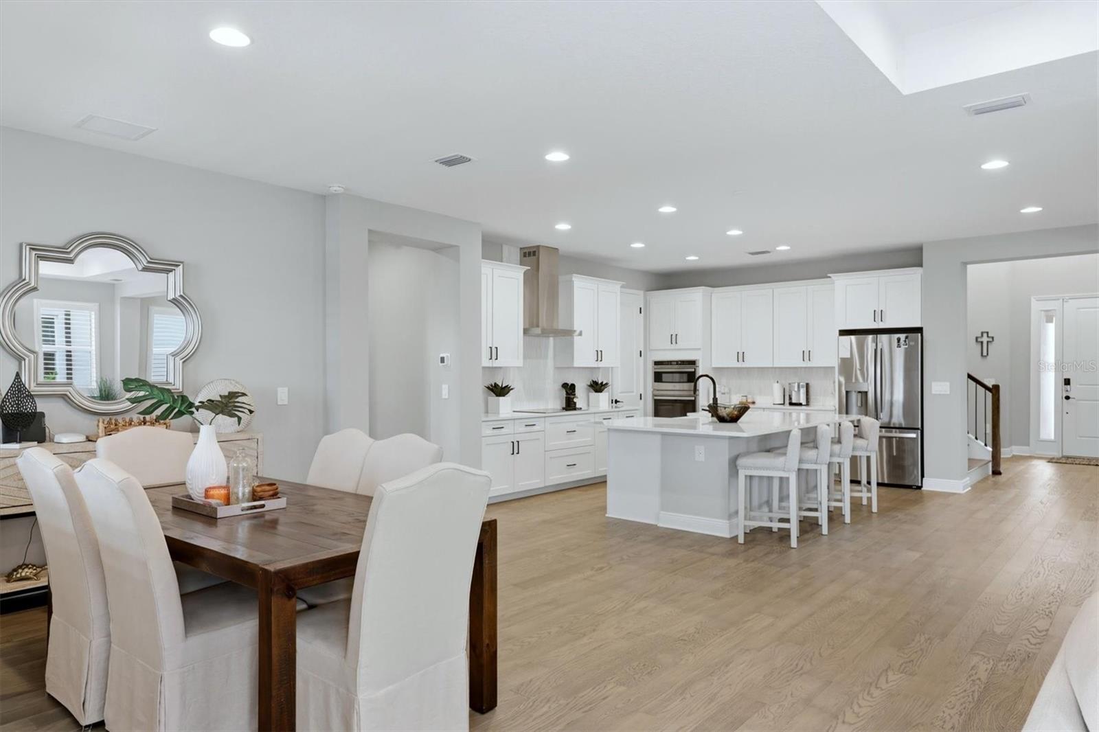 Image 13 of 72 For 5820 Millennium Silver Court