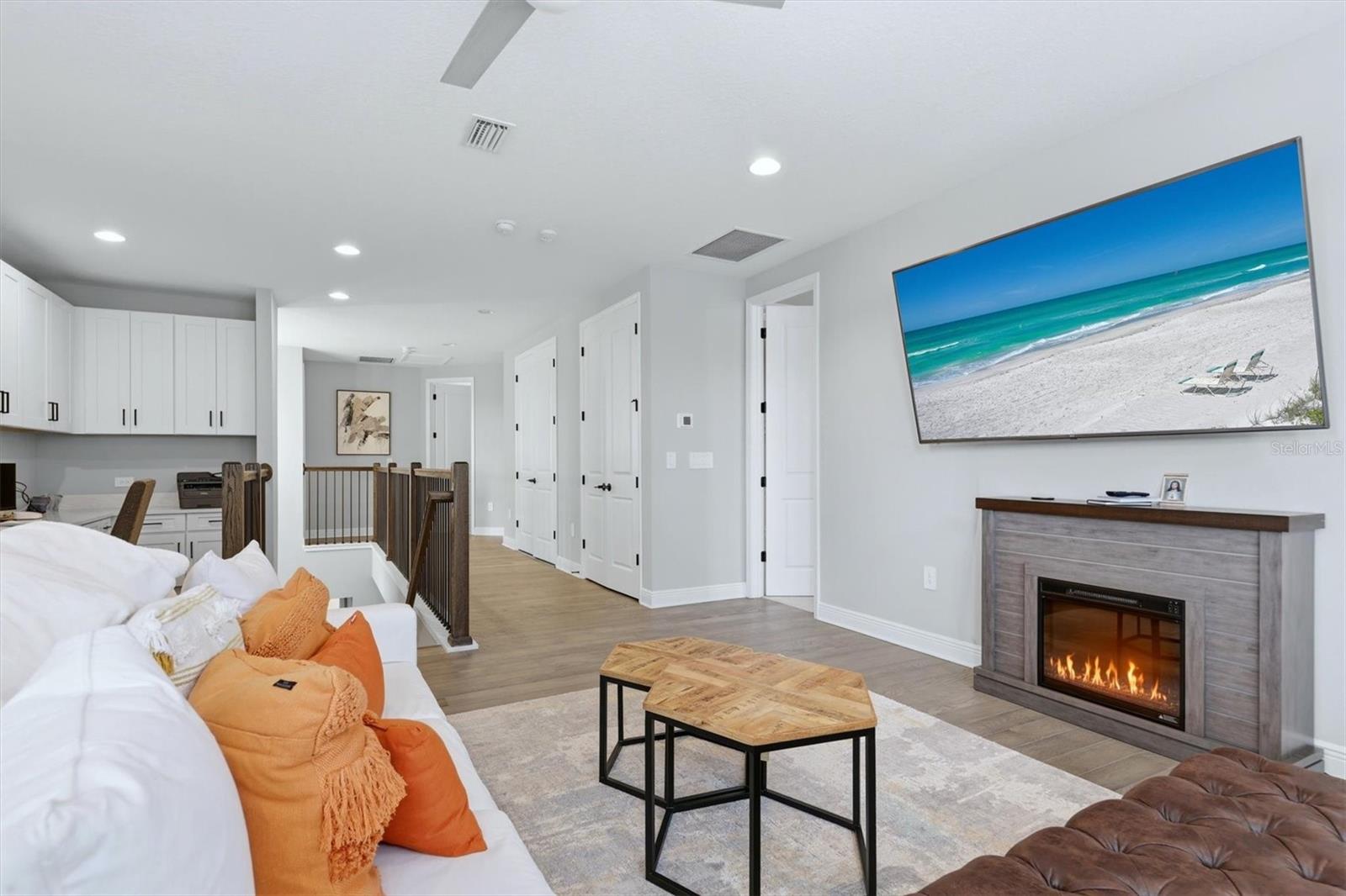 Image 32 of 72 For 5820 Millennium Silver Court