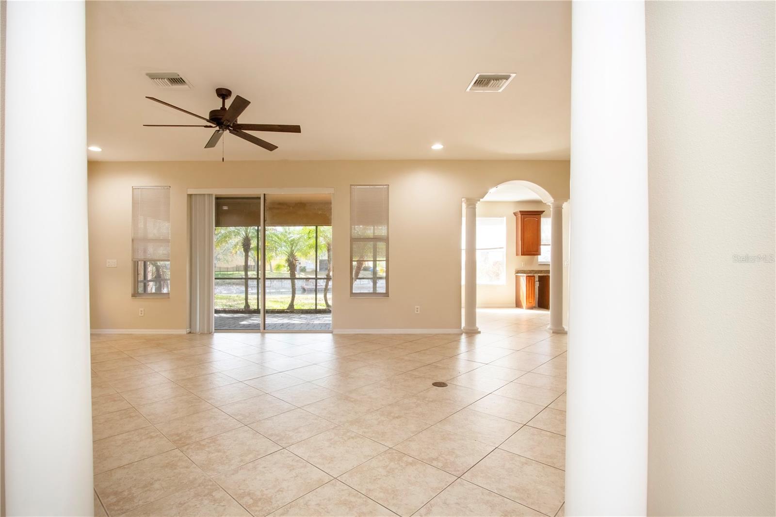 Image 12 of 77 For 18048 Java Isle Drive