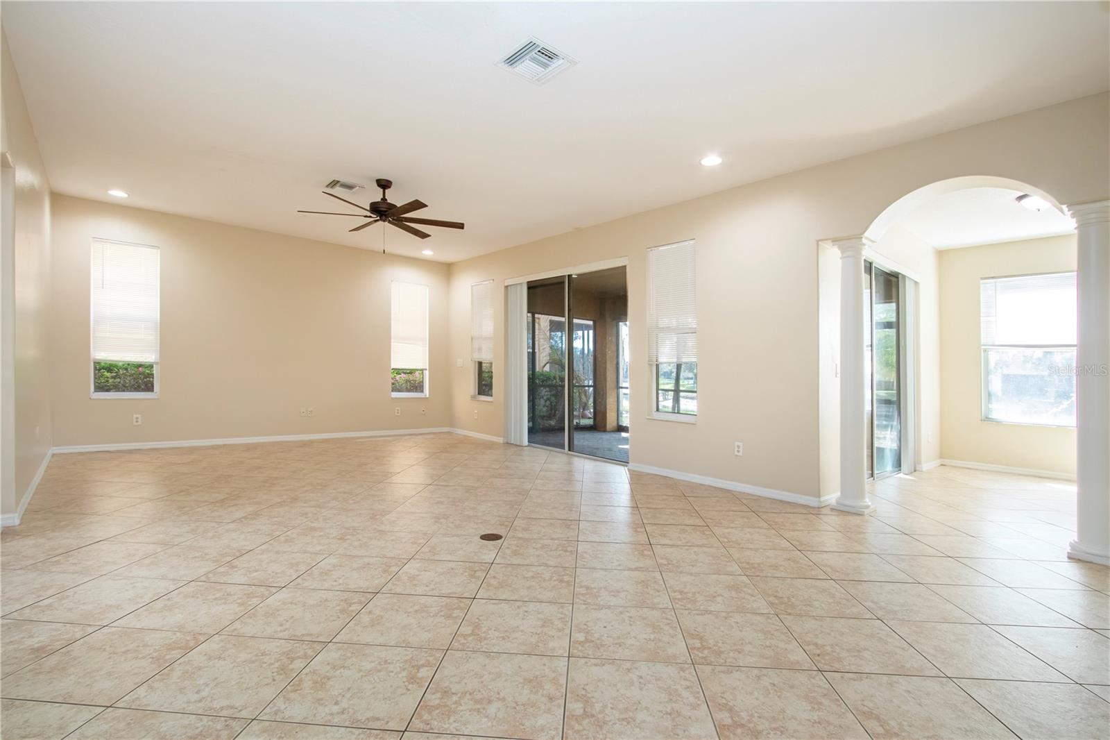 Image 13 of 77 For 18048 Java Isle Drive