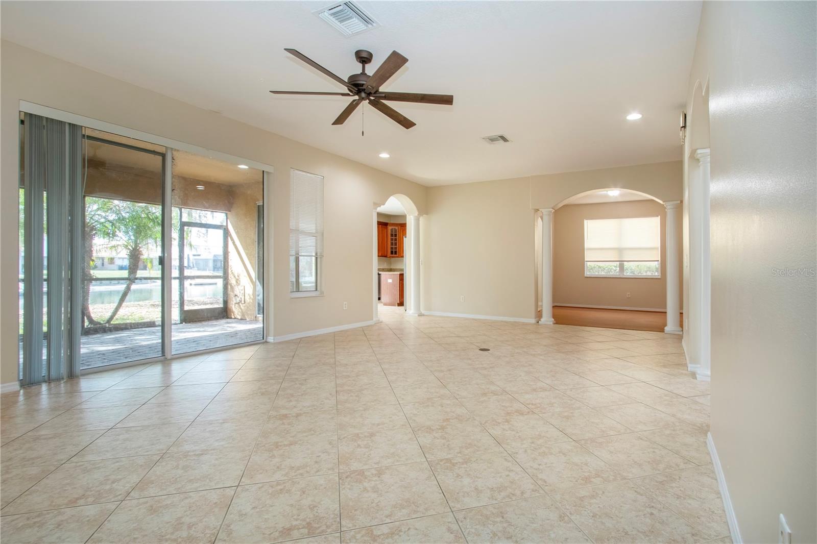 Image 15 of 77 For 18048 Java Isle Drive