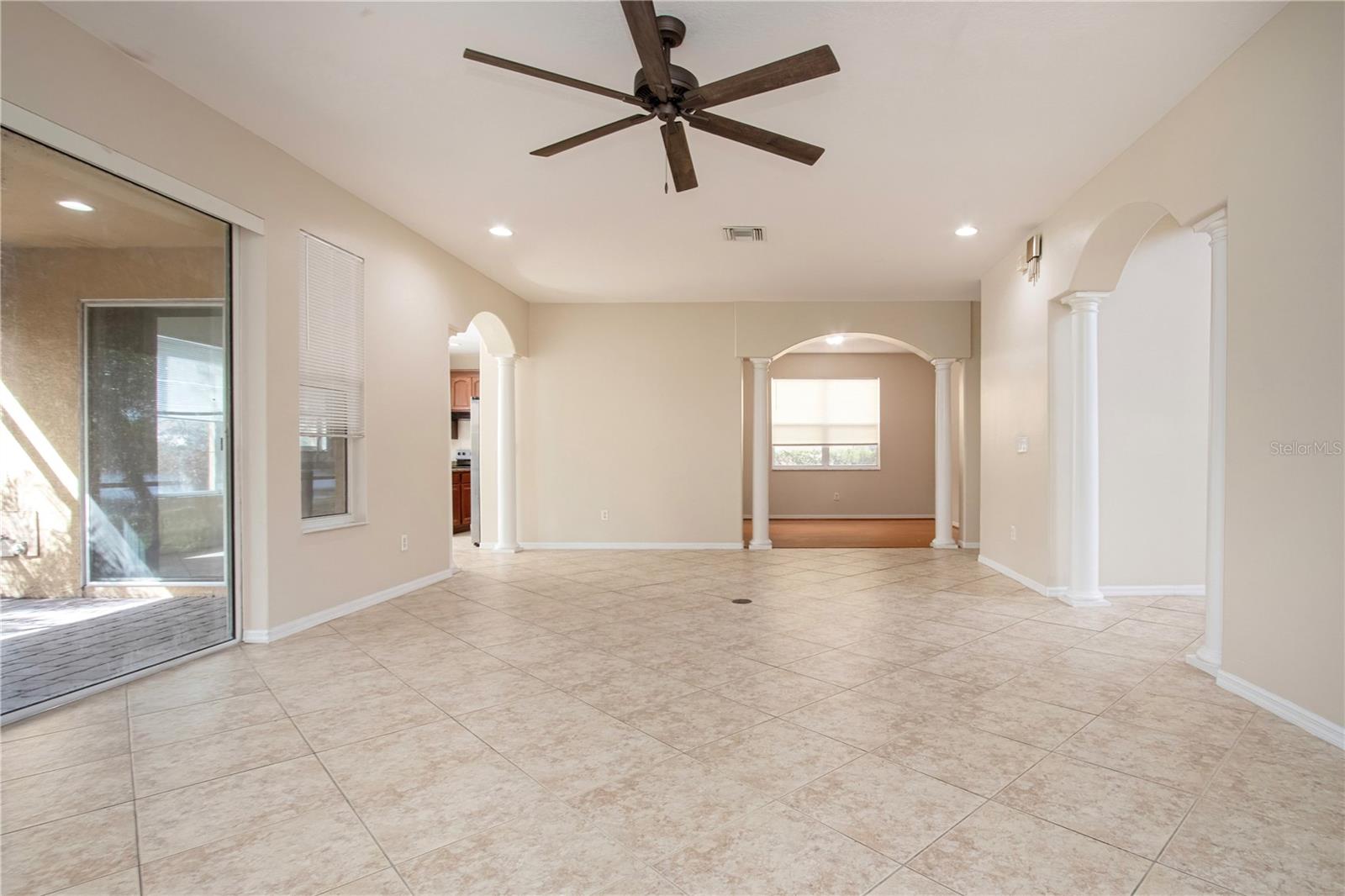 Image 16 of 77 For 18048 Java Isle Drive