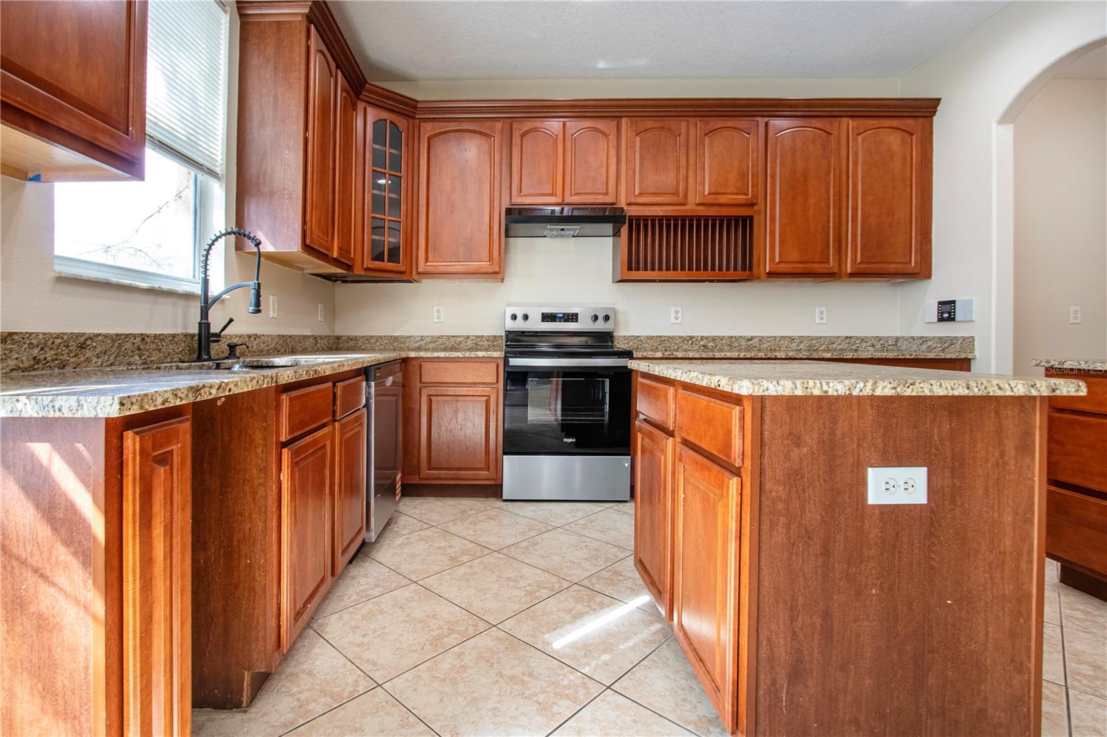 Image 25 of 77 For 18048 Java Isle Drive