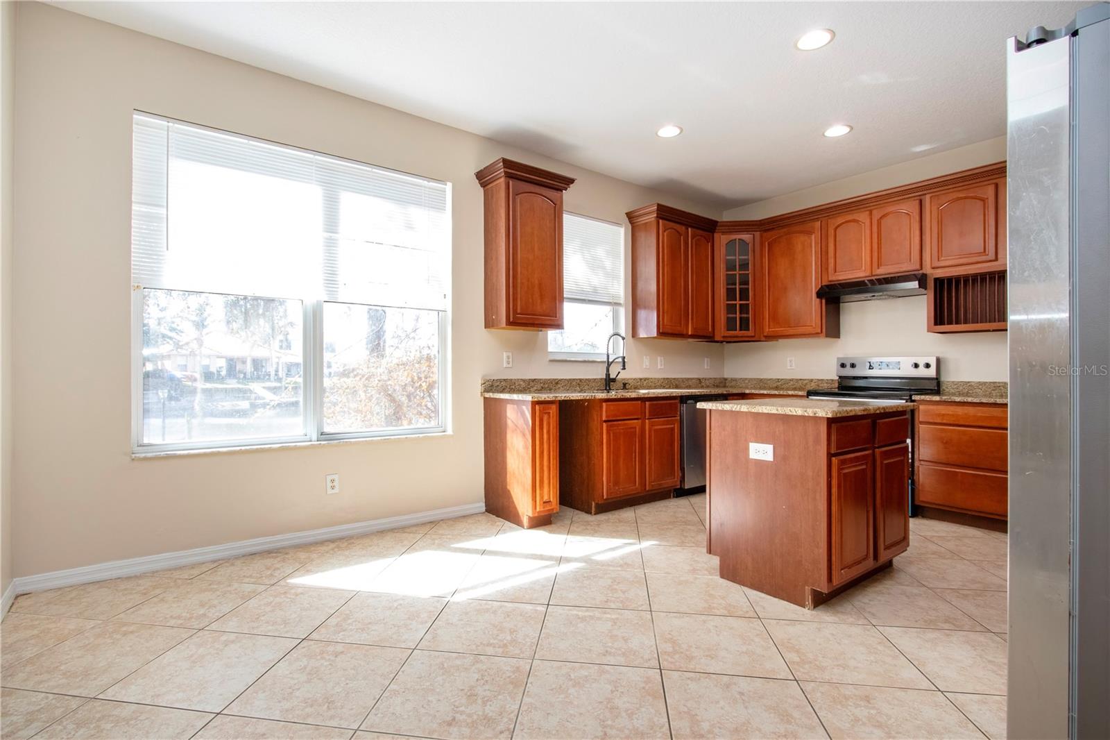 Image 32 of 77 For 18048 Java Isle Drive