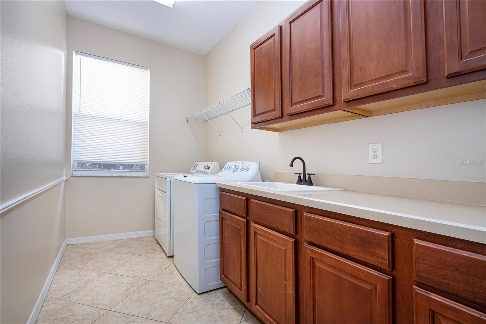 Image 34 of 77 For 18048 Java Isle Drive