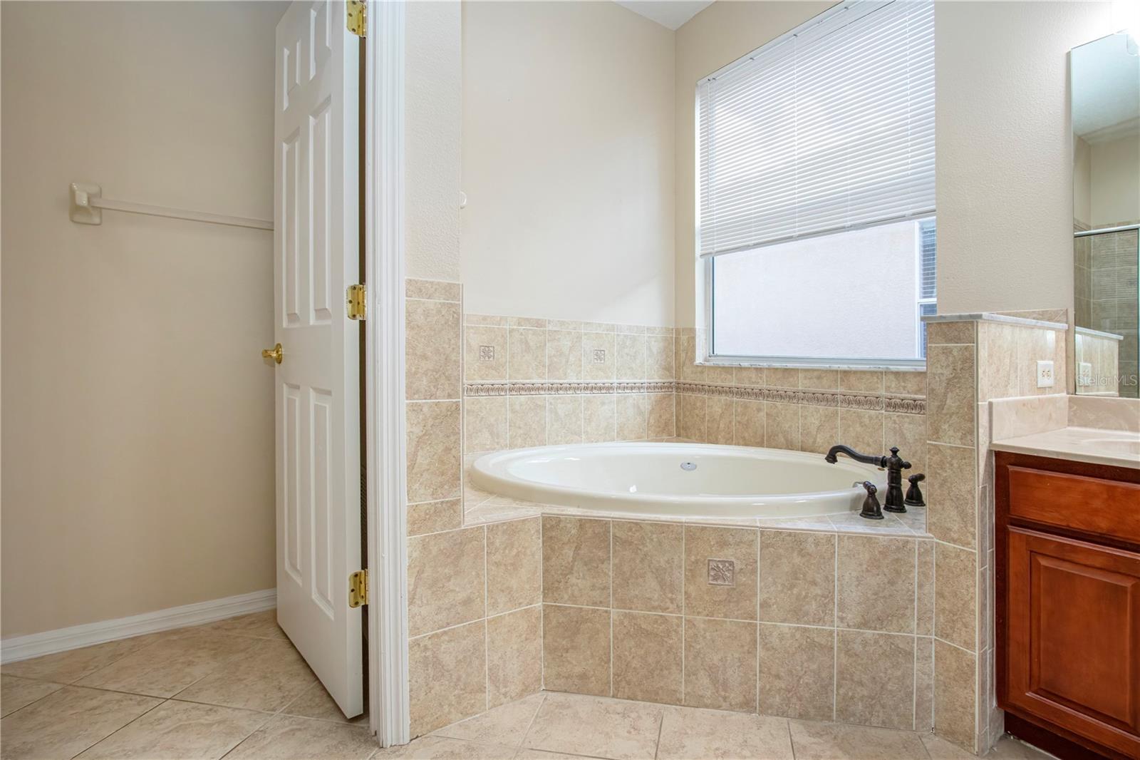 Image 43 of 77 For 18048 Java Isle Drive