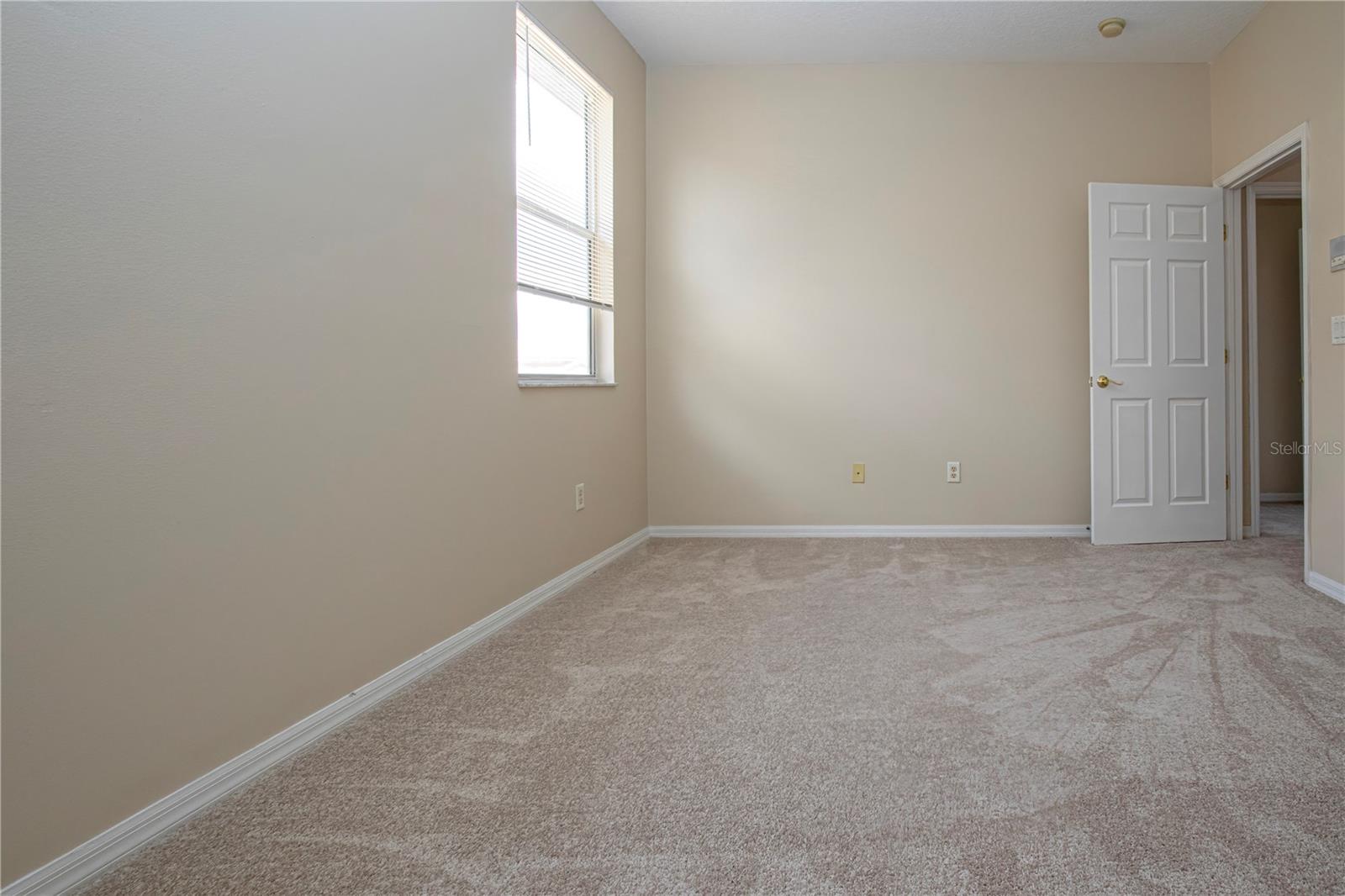 Image 52 of 77 For 18048 Java Isle Drive