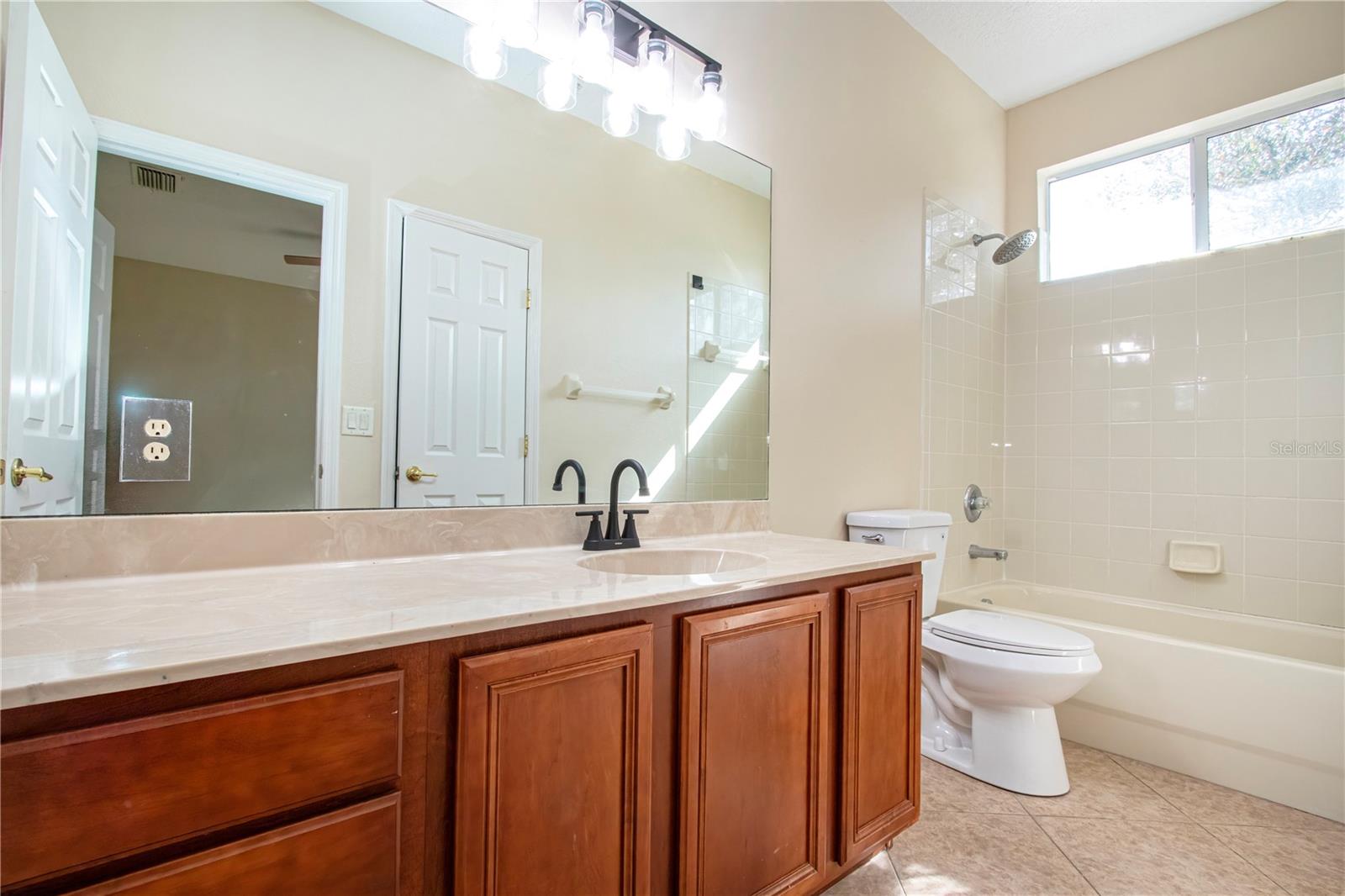 Image 58 of 77 For 18048 Java Isle Drive