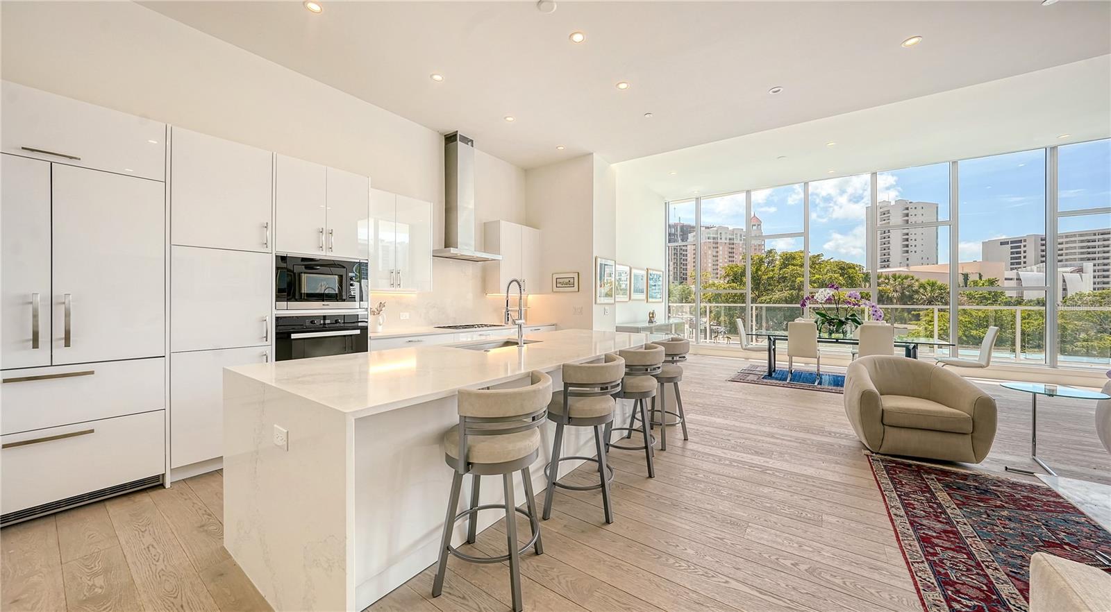 Image 14 of 43 For 1335 2nd Street Villa 2e