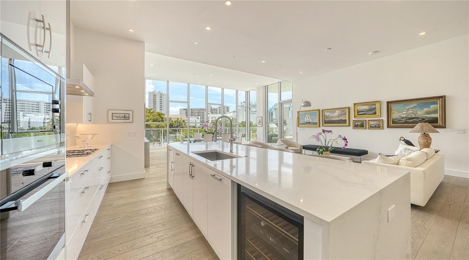 Image 16 of 43 For 1335 2nd Street Villa 2e