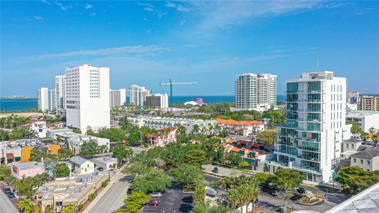 Image 27 of 43 For 1335 2nd Street Villa 2e