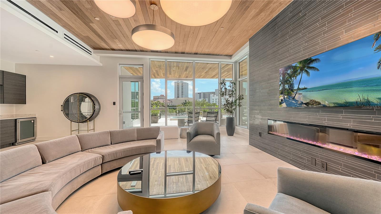 Image 30 of 43 For 1335 2nd Street Villa 2e