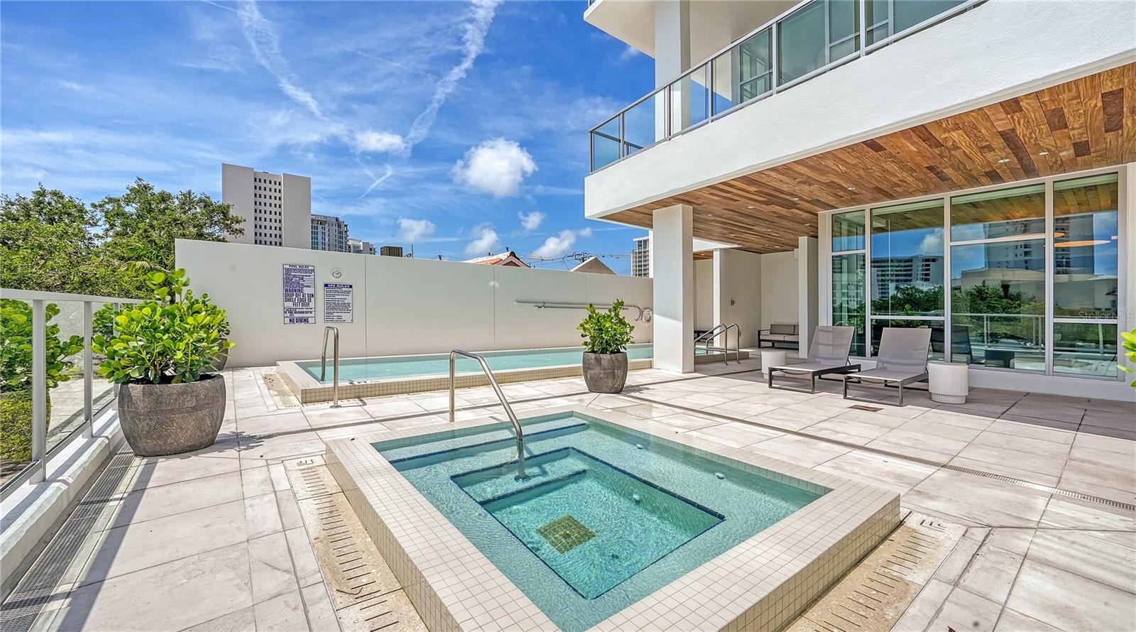 Image 39 of 43 For 1335 2nd Street Villa 2e