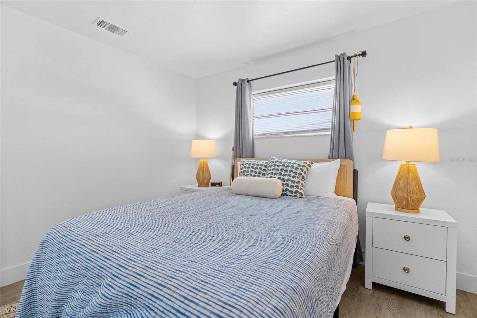 Image 44 of 49 For 2016 5th Street