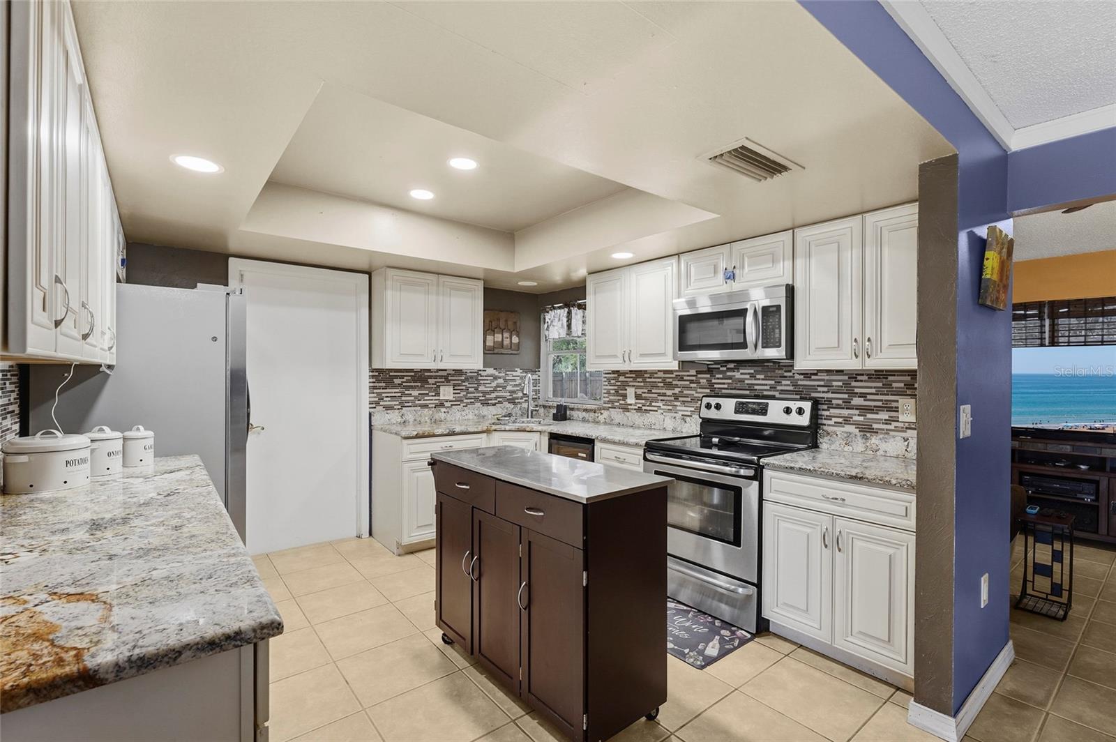 Image 19 of 63 For 2356 Teal Avenue