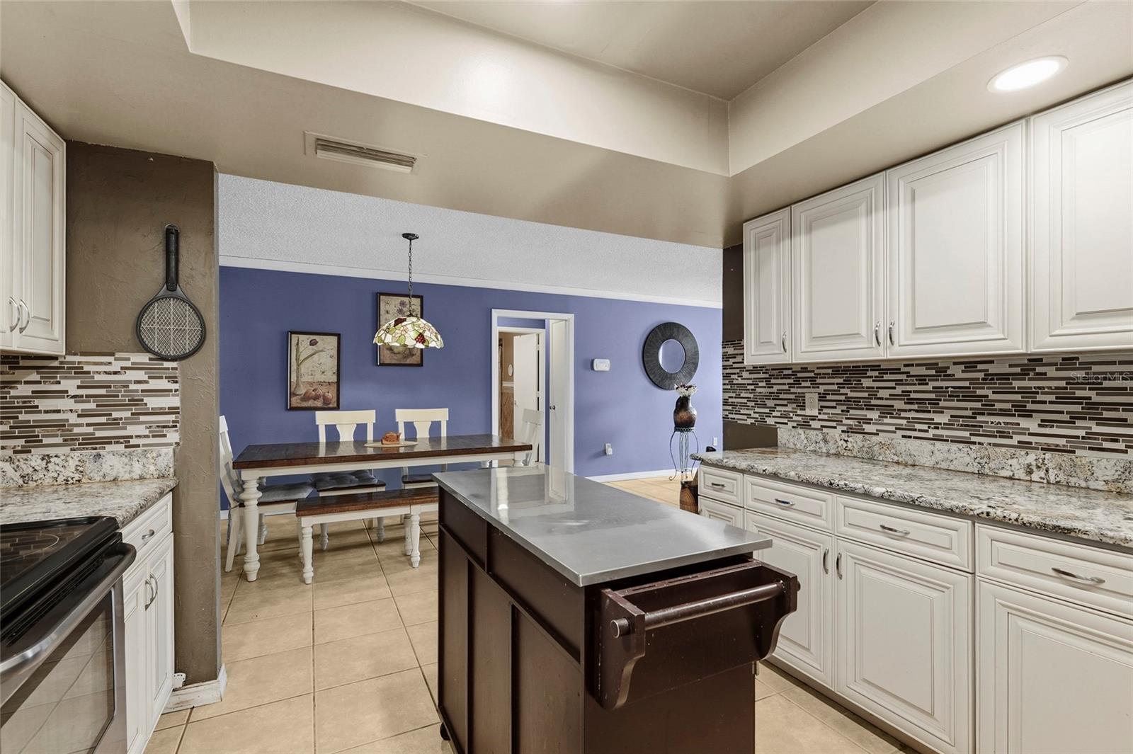 Image 20 of 63 For 2356 Teal Avenue