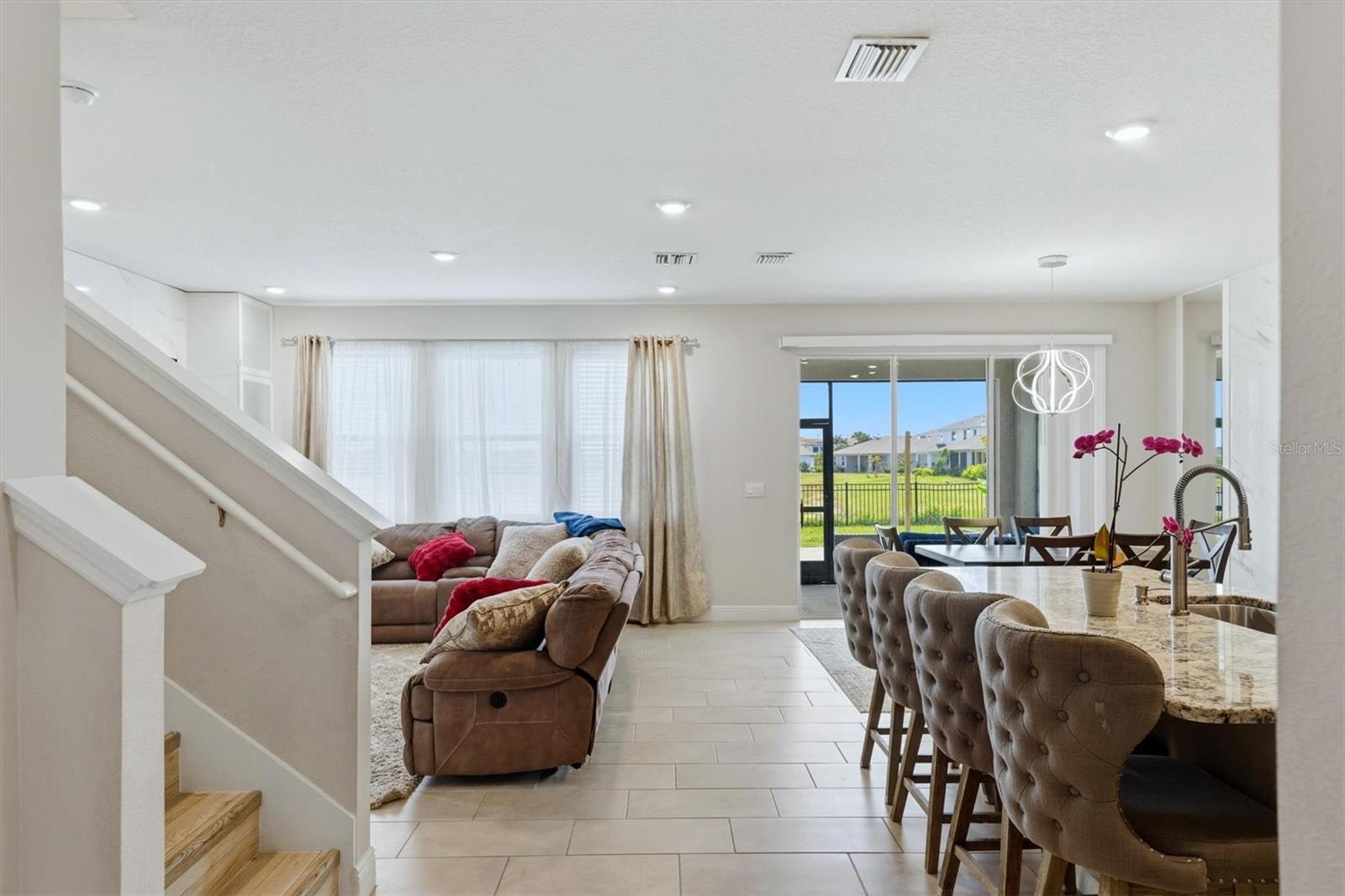 Image 18 of 56 For 12770 Indigo Breeze Drive