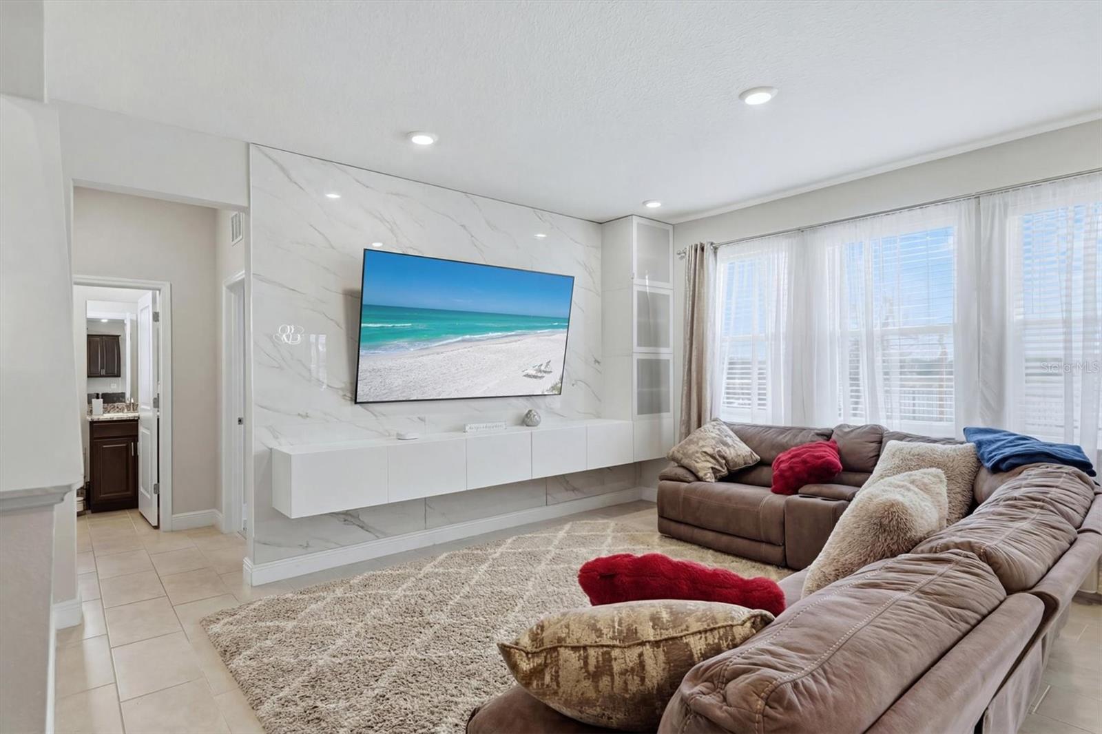 Image 19 of 56 For 12770 Indigo Breeze Drive