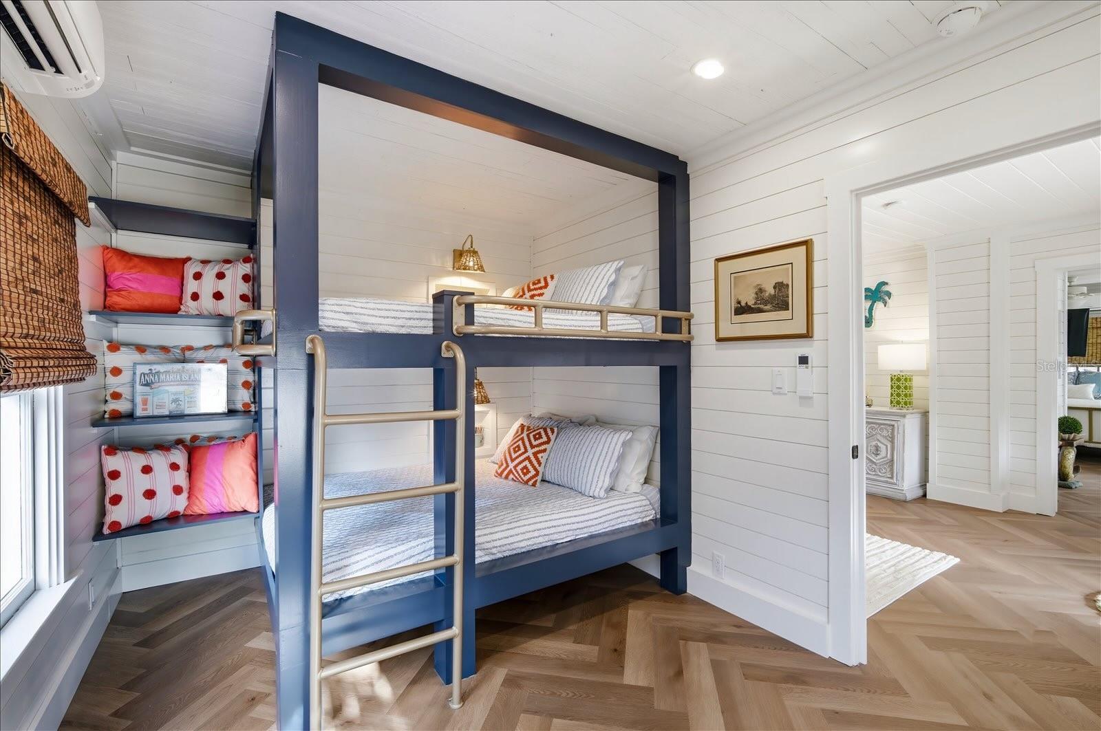 Image 28 of 46 For 2913 Gulf Drive