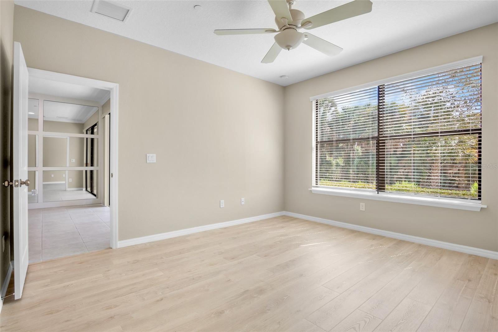 Image 15 of 36 For 5425 Cicerone Street 102