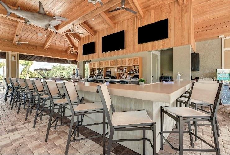 Image 28 of 36 For 5425 Cicerone Street 102