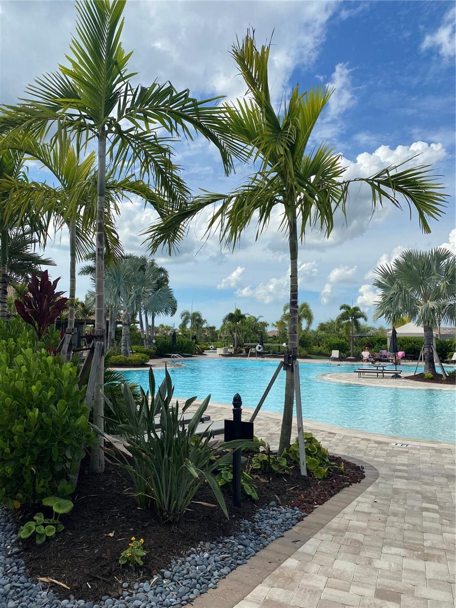 Image 34 of 36 For 5425 Cicerone Street 102