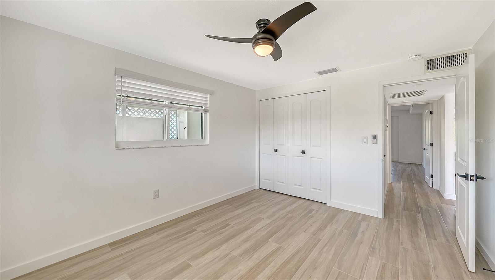 Image 28 of 70 For 909 Spanish Drive N