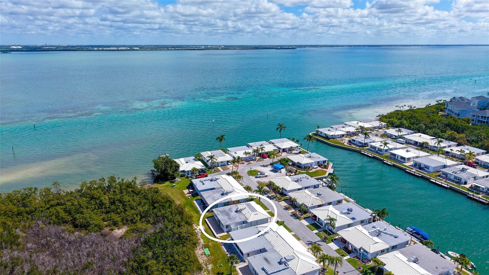 Image 36 of 70 For 909 Spanish Drive N