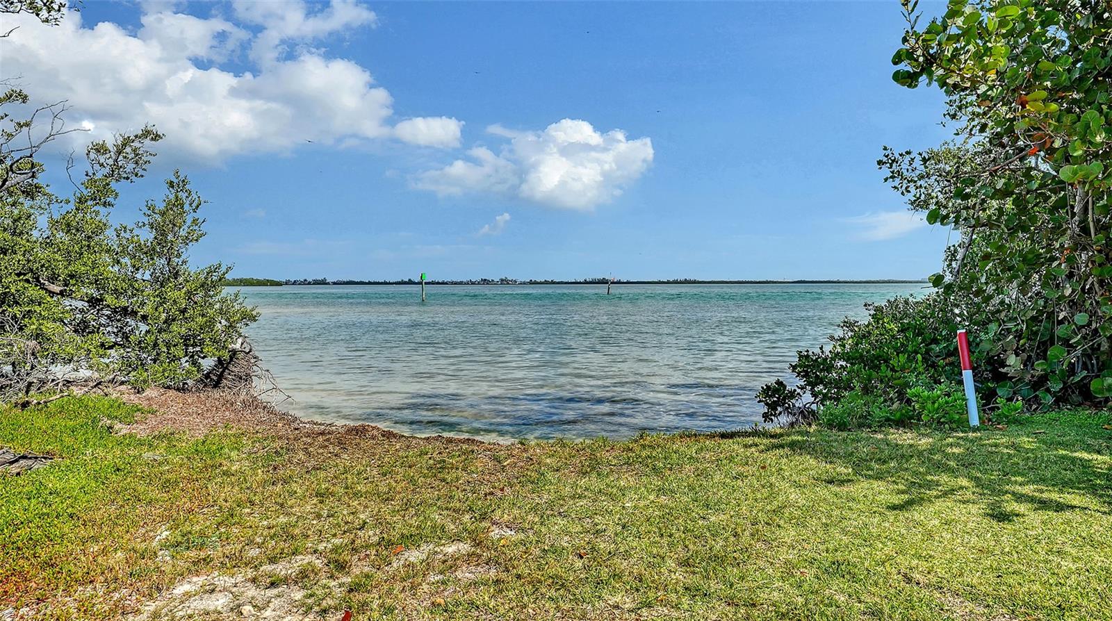 Image 37 of 70 For 909 Spanish Drive N