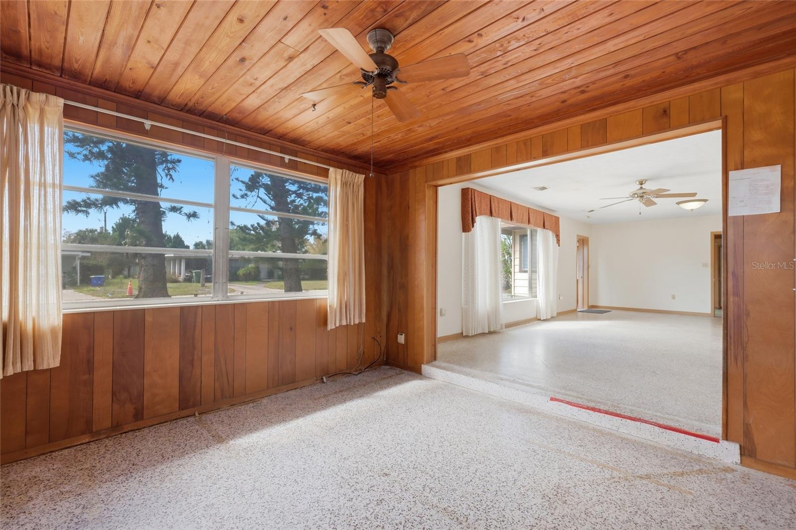 Image 23 of 27 For 2506 21st Avenue W