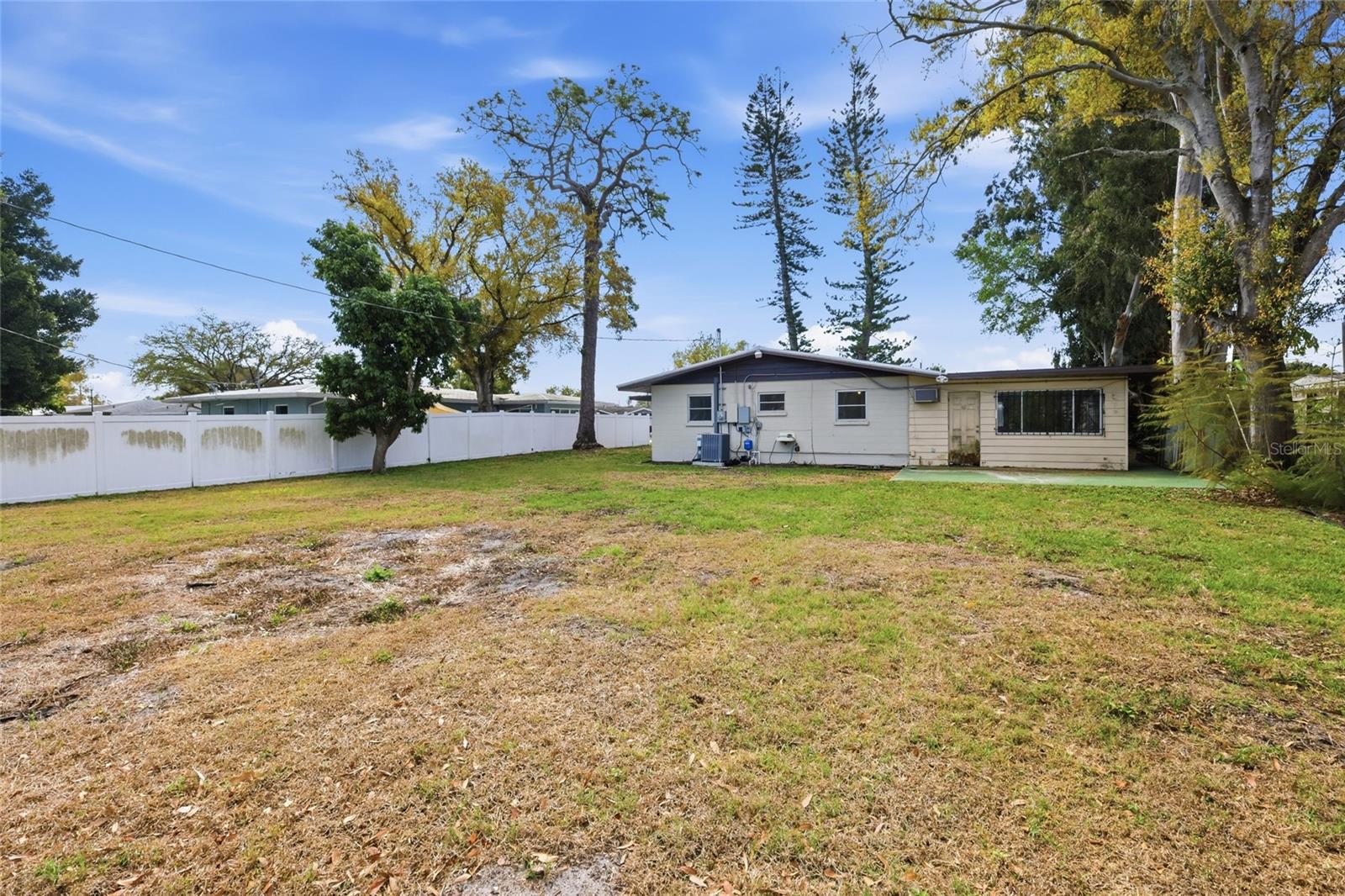 Image 26 of 27 For 2506 21st Avenue W