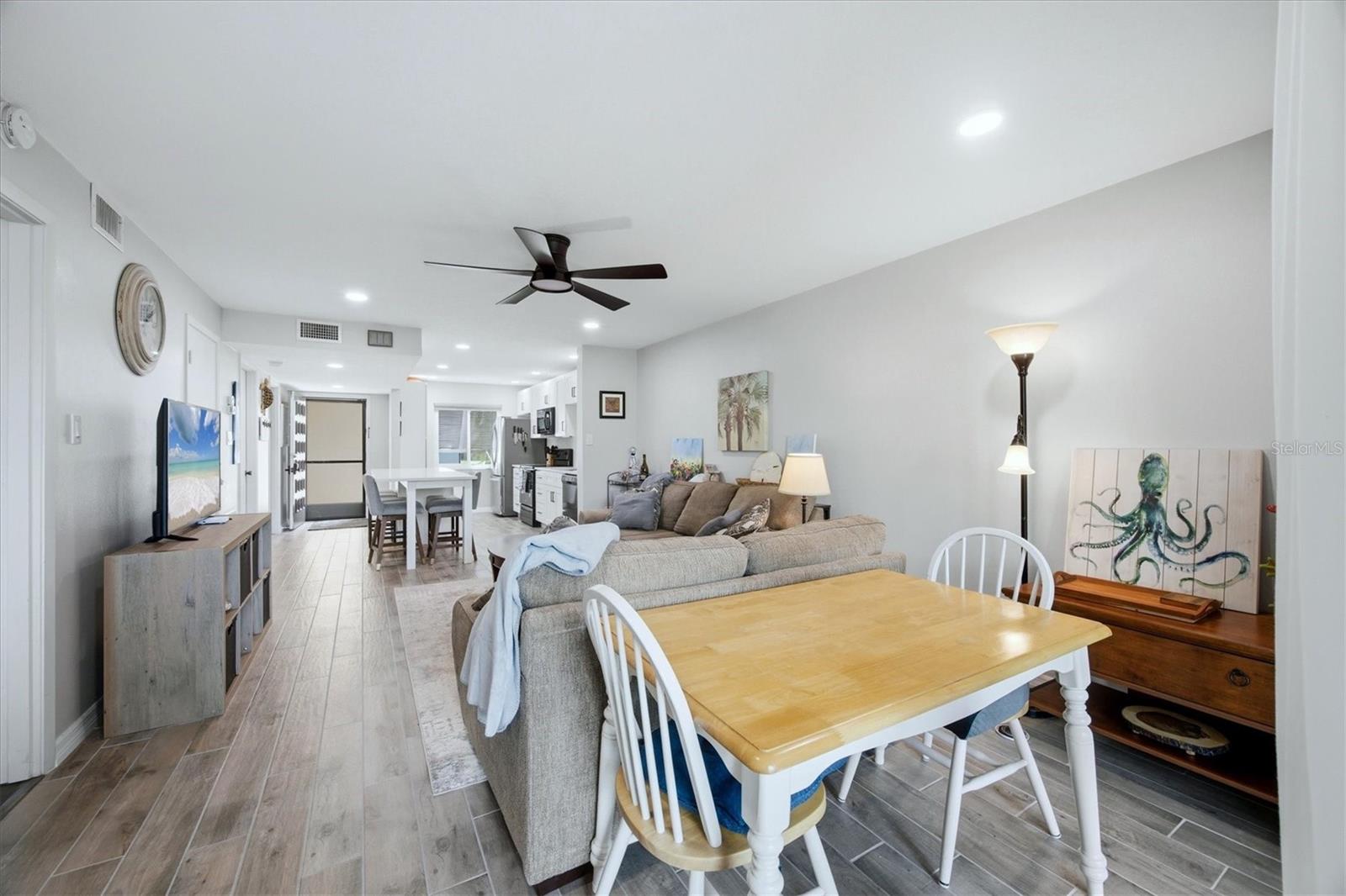 Image 12 of 96 For 4621 Longwater  111