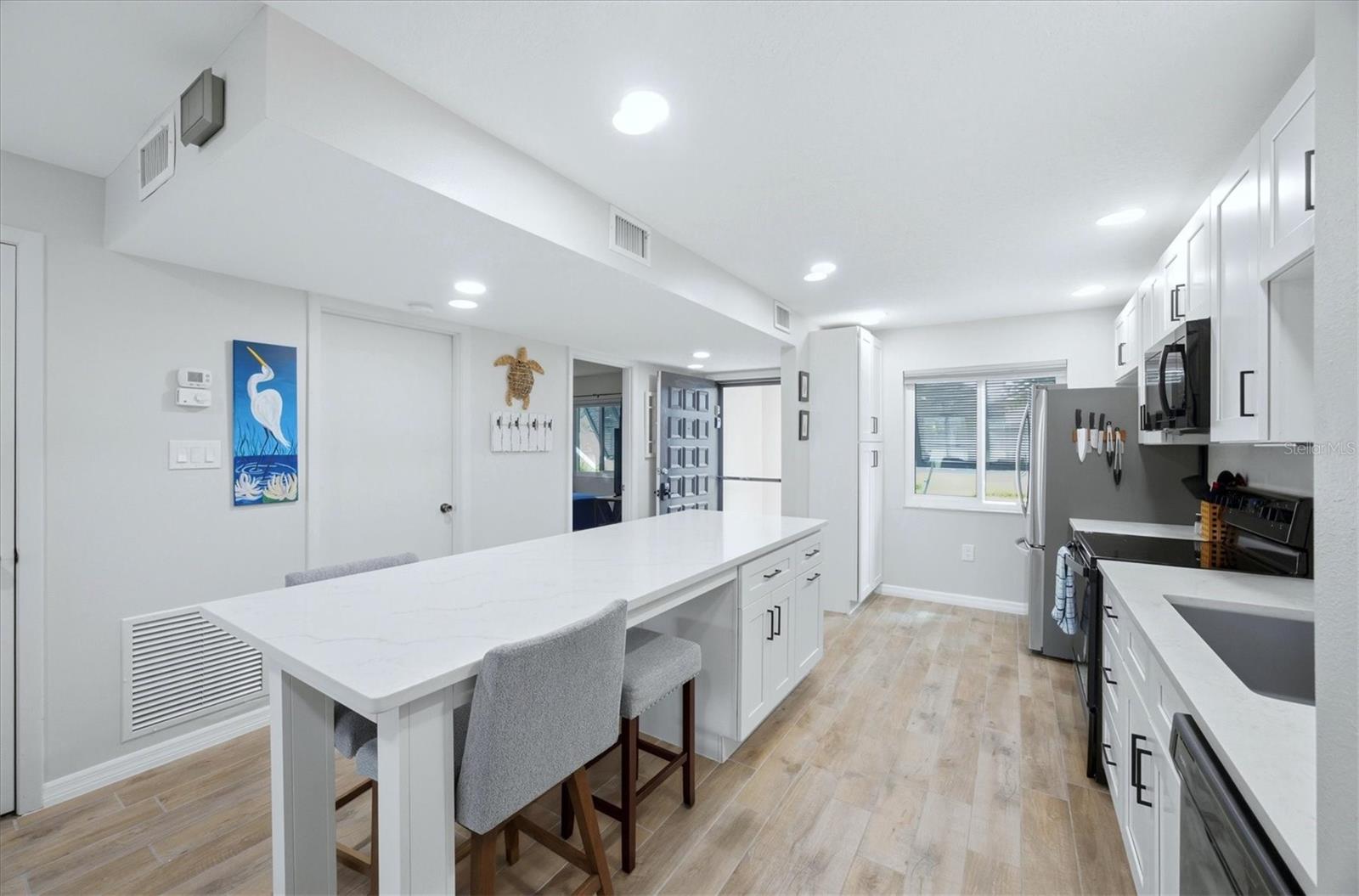 Image 18 of 96 For 4621 Longwater  111