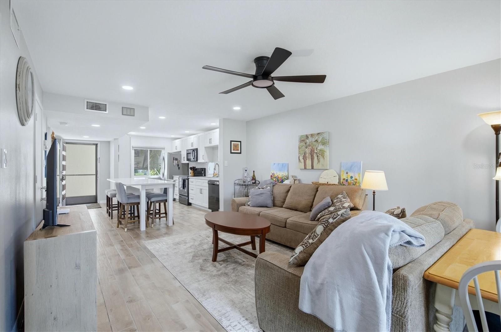 Image 8 of 96 For 4621 Longwater  111